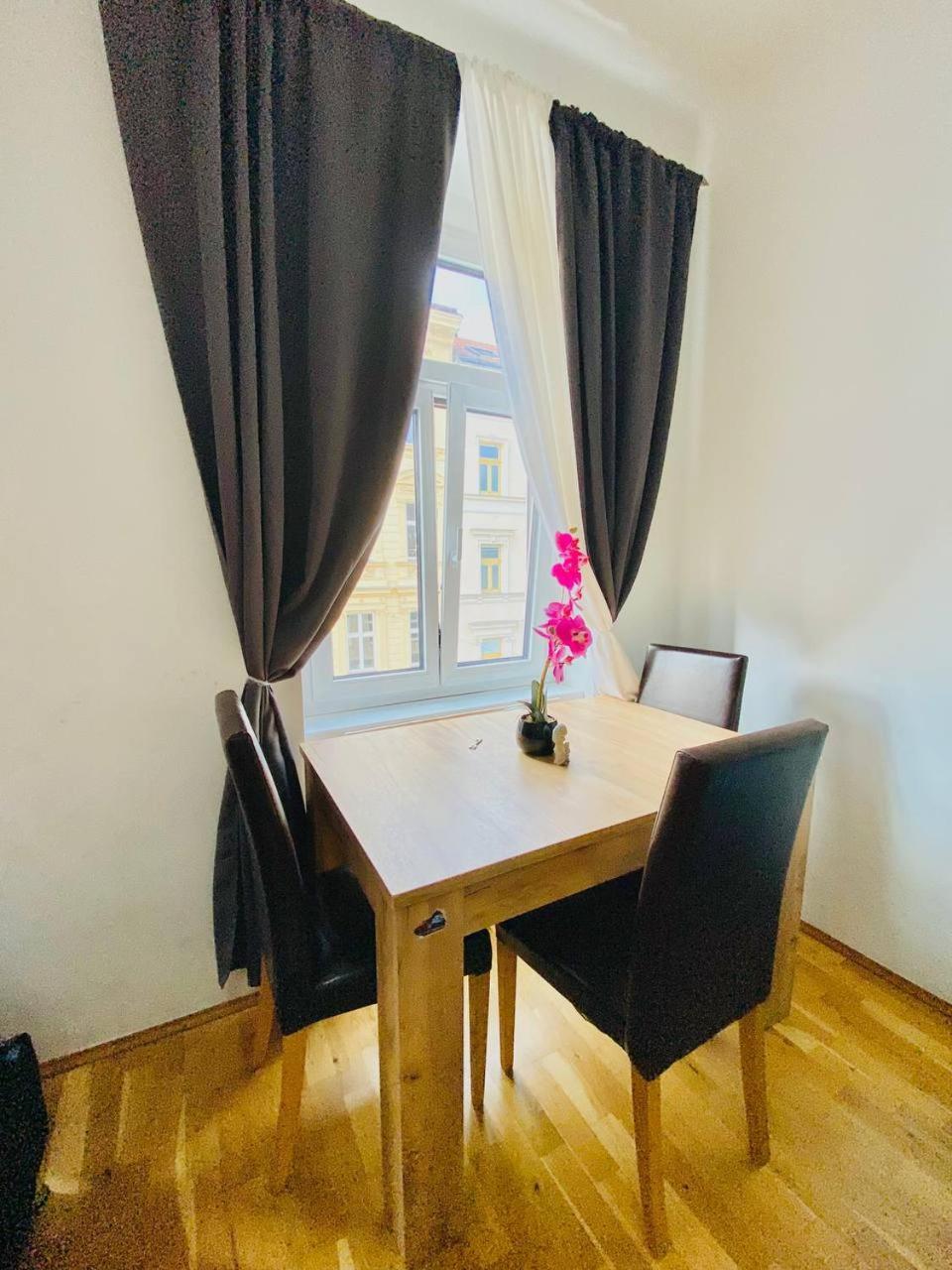 Deluxe Studio In Josefstaedter Strasse Area Apartment Vienna Exterior photo
